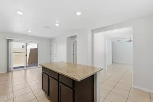 3923 S 82nd Dr, Phoenix, AZ 85043 - Photo 11