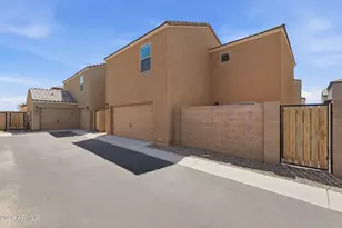 3923 S 82nd Dr, Phoenix, AZ 85043 - Photo 37