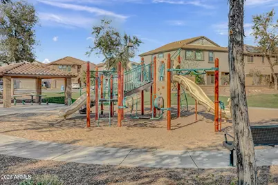 1937 W Busoni Place, Phoenix, AZ 85023 - Photo 21