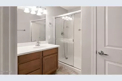 1937 W Busoni Place, Phoenix, AZ 85023 - Photo 15