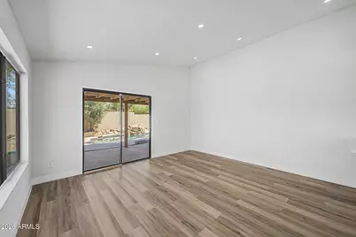 22221 N 31st Drive, Phoenix, AZ 85027 - Photo 7
