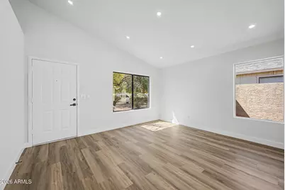 22221 N 31st Drive, Phoenix, AZ 85027 - Photo 3