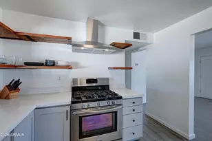 1124 W Cochise Dr, Phoenix, AZ 85021 - Photo 3