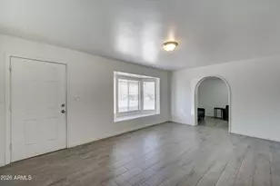 1124 W Cochise Dr, Phoenix, AZ 85021 - Photo 5