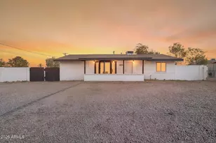 1124 W Cochise Dr, Phoenix, AZ 85021 - Photo 1
