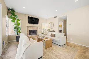 9152 E Jenan Dr, Scottsdale, AZ 85260 - Photo 13