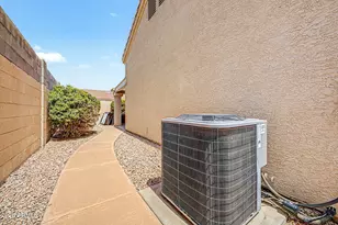 4032 E Rosemonte Dr, Phoenix, AZ 85050 - Photo 45