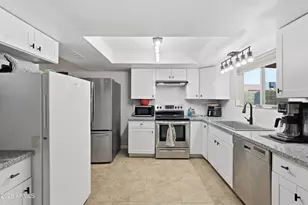 15633 N 63rd St, Scottsdale, AZ 85254 - Photo 9