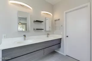 155 E Liberty Ln, Gilbert, AZ 85296 - Photo 15