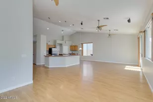 155 E Liberty Ln, Gilbert, AZ 85296 - Photo 5