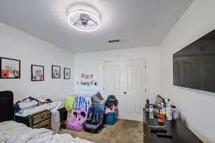7228 S 42nd Dr, Phoenix, AZ 85041 - Photo 31