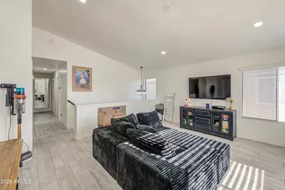 7228 S 42nd Drive, Phoenix, AZ 85041 - Photo 15