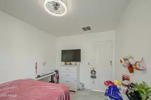 7228 S 42nd Dr, Phoenix, AZ 85041 - Photo 29