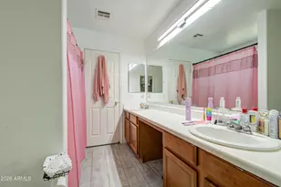 7228 S 42nd Dr, Phoenix, AZ 85041 - Photo 23