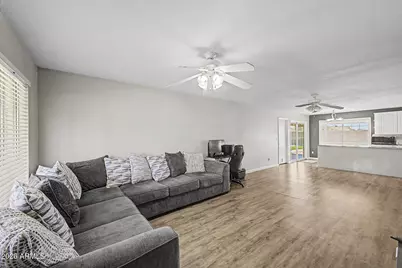 7953 W Sahuaro Drive, Peoria, AZ 85345 - Photo 9