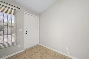 7953 W Sahuaro Dr, Peoria, AZ 85345 - Photo 25