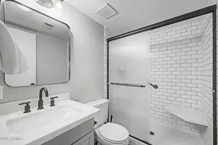 7953 W Sahuaro Dr, Peoria, AZ 85345 - Photo 17