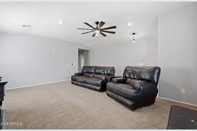38528 N Dave Street, San Tan Valley, AZ 85140 - Photo 7