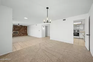 4827 E Paiute St, Phoenix, AZ 85044 - Photo 5