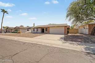 4827 E Paiute St, Phoenix, AZ 85044 - Photo 27