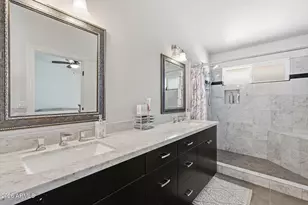 5536 E Beverly Ln, Scottsdale, AZ 85254 - Photo 13