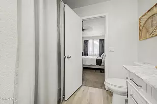 7801 N 44th Dr, Glendale, AZ 85301 - Photo 13