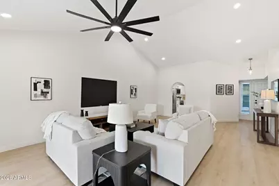 9408 W Morrow Drive, Peoria, AZ 85382 - Photo 5