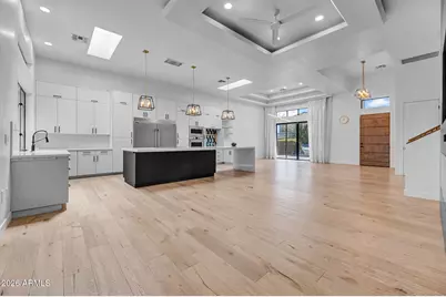 4410 E Turney Avenue, Phoenix, AZ 85018 - Photo 5