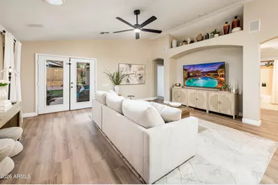 25821 N 41st Drive, Phoenix, AZ 85083 - Photo 11