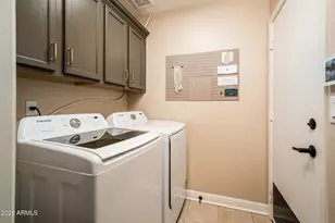 25821 N 41st Dr, Phoenix, AZ 85083 - Photo 31