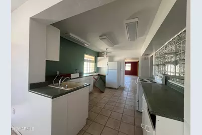 1201 E Desert Park Lane, Phoenix, AZ 85020 - Photo 11