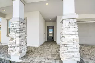 5931 E Redmont Dr, Mesa, AZ 85215 - Photo 3