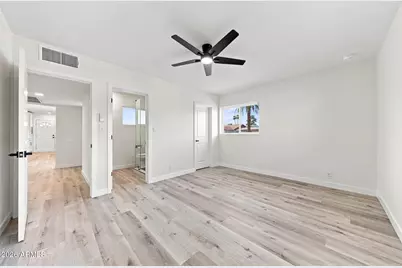 2053 W Hazelwood Street, Phoenix, AZ 85015 - Photo 17