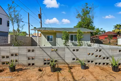 830 N 10th Avenue, Phoenix, AZ 85007 - Photo 3