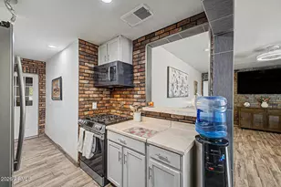 3021 W Villa St, Phoenix, AZ 85009 - Photo 11