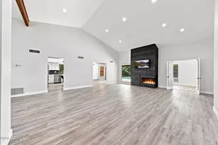 8405 E Turquoise Ave, Scottsdale, AZ 85258 - Photo 9