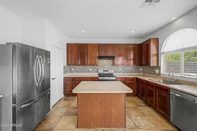 2642 S 90th Glen, Tolleson, AZ 85353 - Photo 9