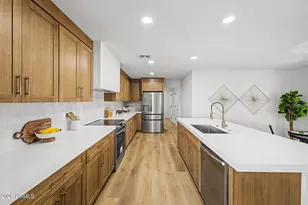 3109 W Beck Ln, Phoenix, AZ 85053 - Photo 15