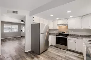 1727 W Villa Theresa Dr, Phoenix, AZ 85023 - Photo 11