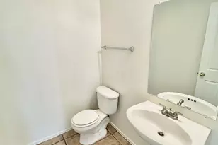 12214 W Apache St, Avondale, AZ 85323 - Photo 9