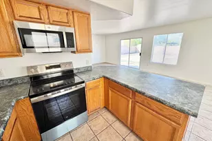 12214 W Apache St, Avondale, AZ 85323 - Photo 9