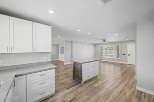 7453 E Almeria Rd, Scottsdale, AZ 85257 - Photo 11