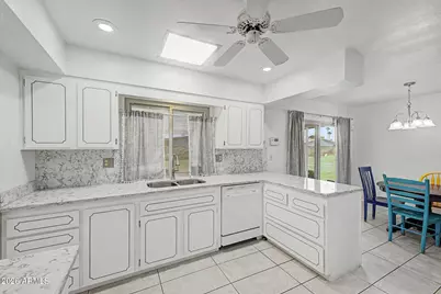 9416 N 110th Avenue, Sun City, AZ 85351 - Photo 15
