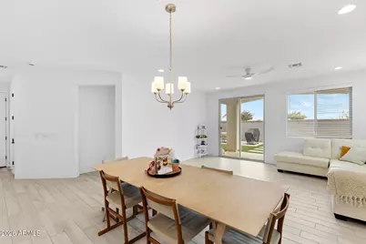 4007 N 101st Drive, Avondale, AZ 85392 - Photo 7