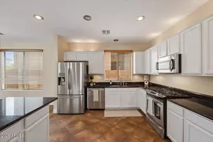 1137 S Hazel St, Gilbert, AZ 85296 - Photo 9