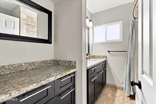 1402 E Colter St, Phoenix, AZ 85014 - Photo 39