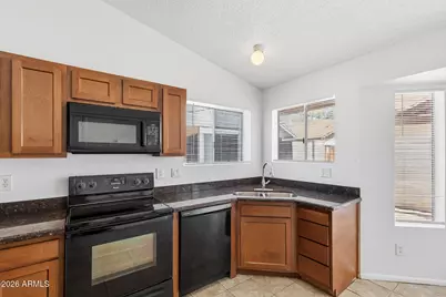 8520 W Palm Lane #1039, Phoenix, AZ 85037 - Photo 9