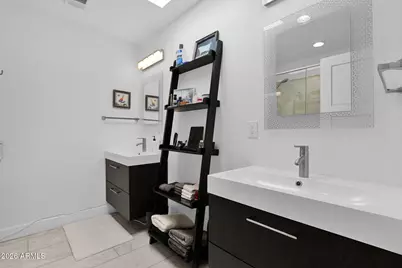 2502 E North Lane, Phoenix, AZ 85028 - Photo 25