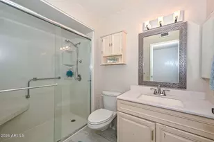 10888 W Emerald Dr, Sun City, AZ 85351 - Photo 15