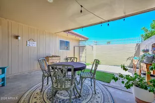 10888 W Emerald Dr, Sun City, AZ 85351 - Photo 19